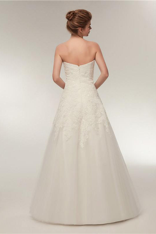 Princess Long Sweetheart A-line Ivory Wedding Dress with Lace