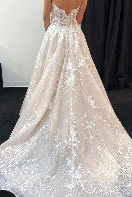 Long Sweetheart A-line Ivory Bridal Dress with Lace Appliques