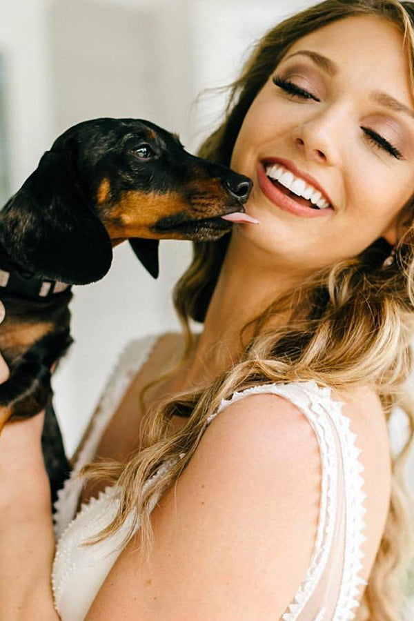 Long Mermaid V-Neck Ivory Wedding Dress with Train