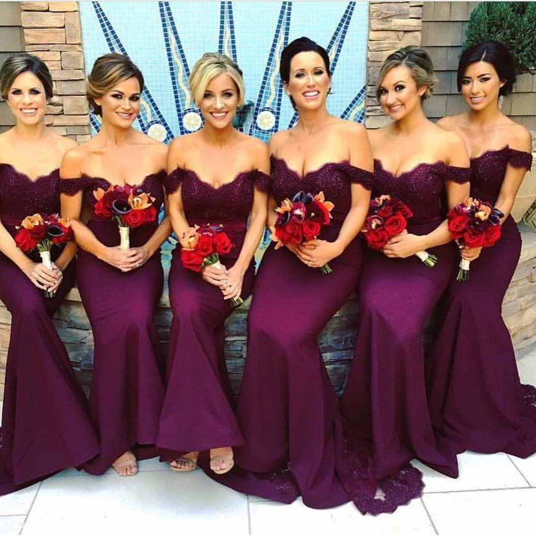Off The Shoulder V-neck Long Mermaid Bridesmaid Dresses Lace Appliques