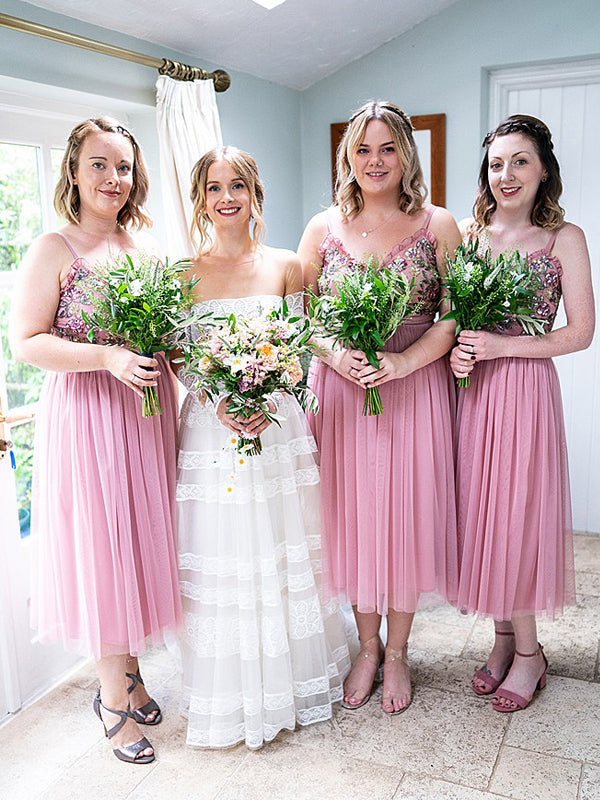 Sexy Spaghetti Strap V-neck Knee Length Tulle Bridesmaid Dresses.DB10770