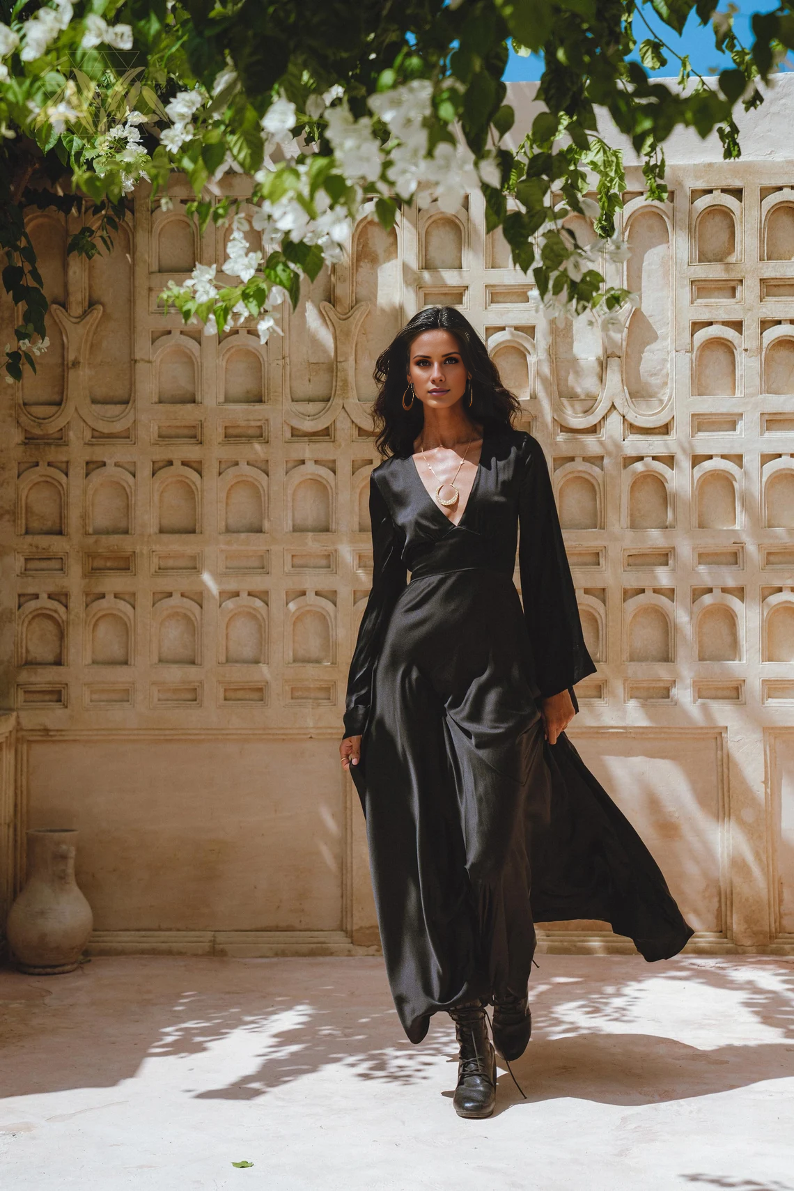 Jimiss V-neck long sleeved backless and floor length evening dress