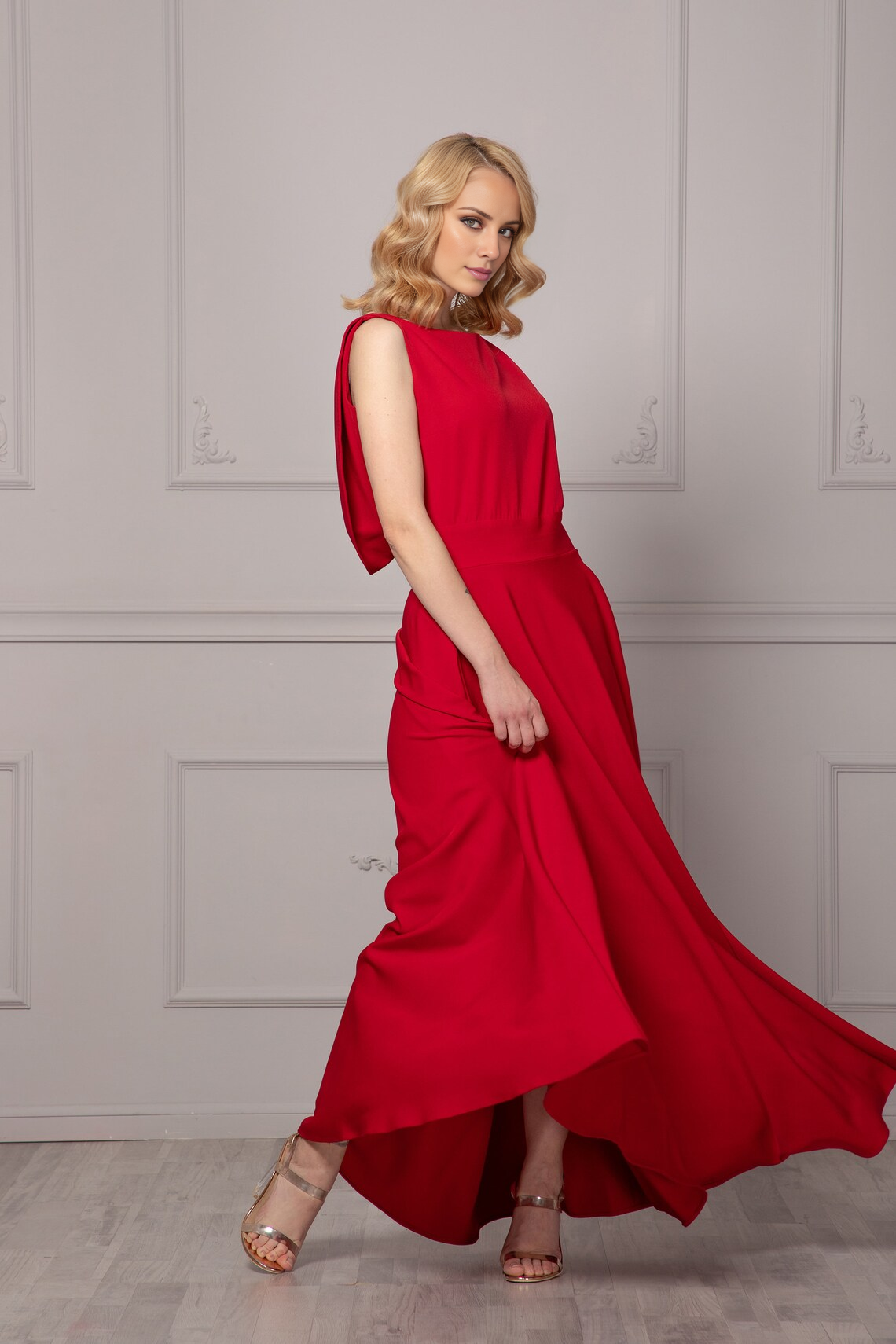 Jimiss - Sleeveless backless boat neck and floor length Prom dress