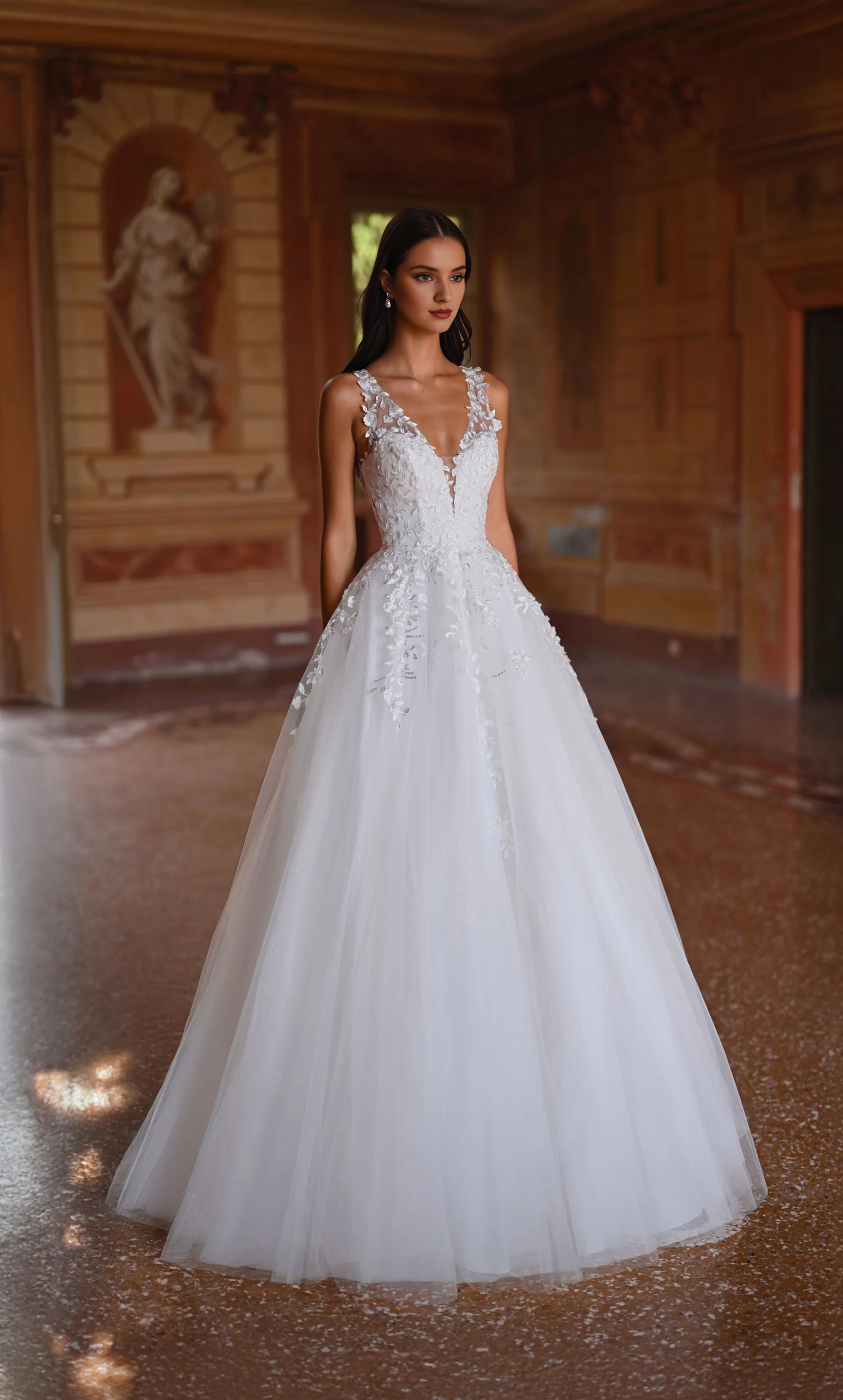 Chiffon lace deep V-neck fantasy back lace decal wedding dresses