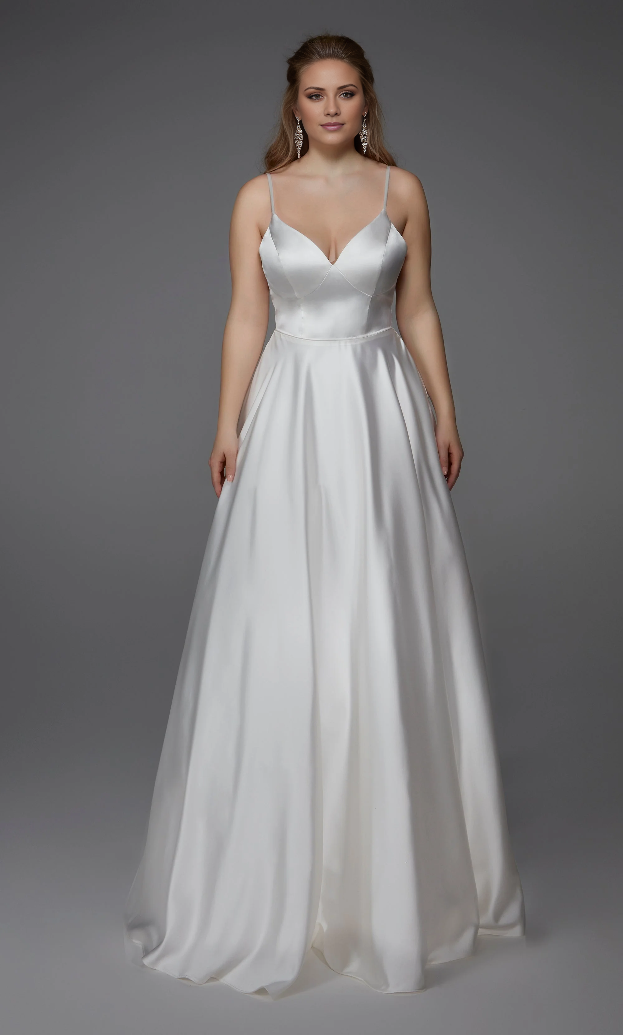 Satin V-neck slim fit trumpet shaped V-shaped back wedding dress