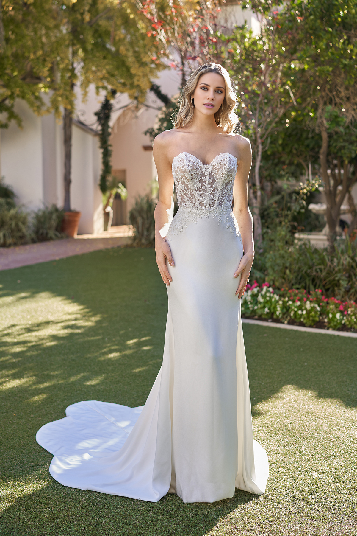 Strapless sweetheart tight corset with slim fit horn and floor length wedding dress