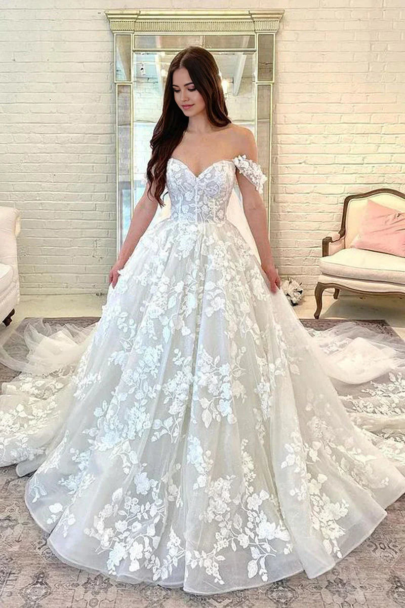 Sweetheart Lace Tulle Gorgeous Ball Gown Wedding Dresses