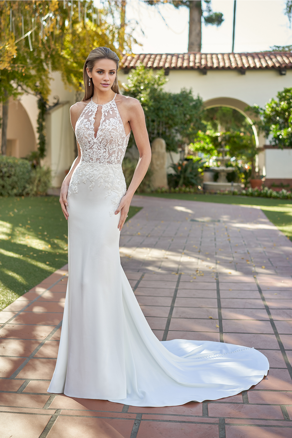 Embroidered lace tight corset with slim fit horn and floor length wedding dress