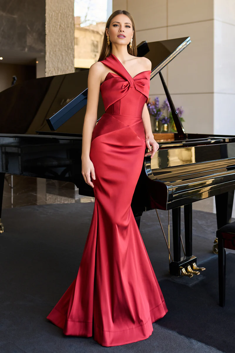 Mermaid tight corset satin sleeveless and floor length evening gown