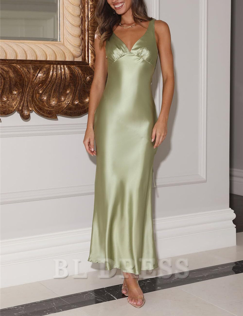 Elegant V Neck Backless Sleeveless Satin formal dresses Bridesmaid Dresses evening gown Prom Dress