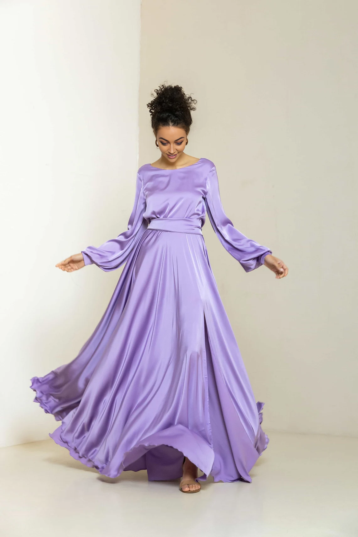 Jimiss - Long sleeved boat neck satin and floor length Prom dress