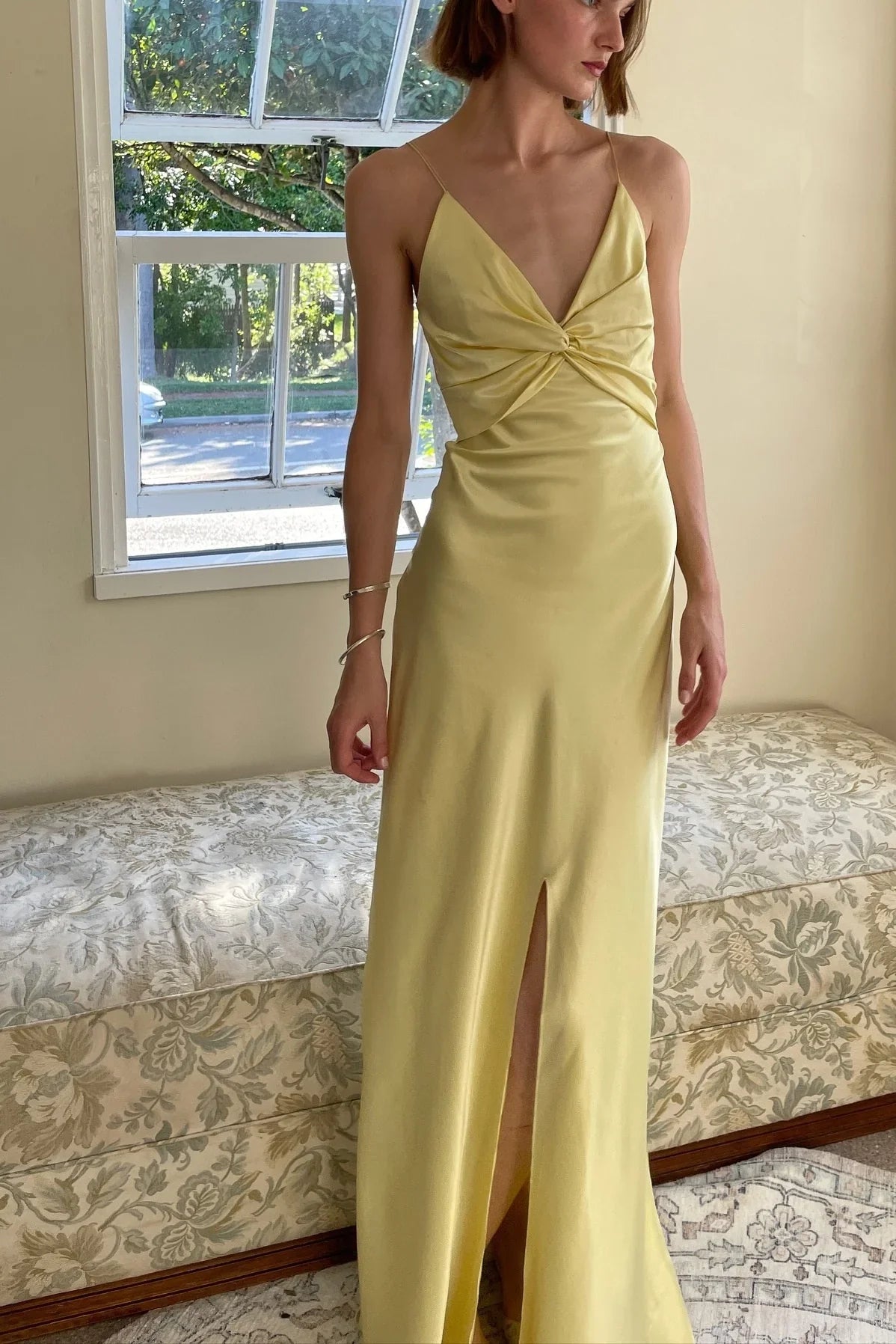 Jimiss chic yellow thin shoulder strap long Prom dress