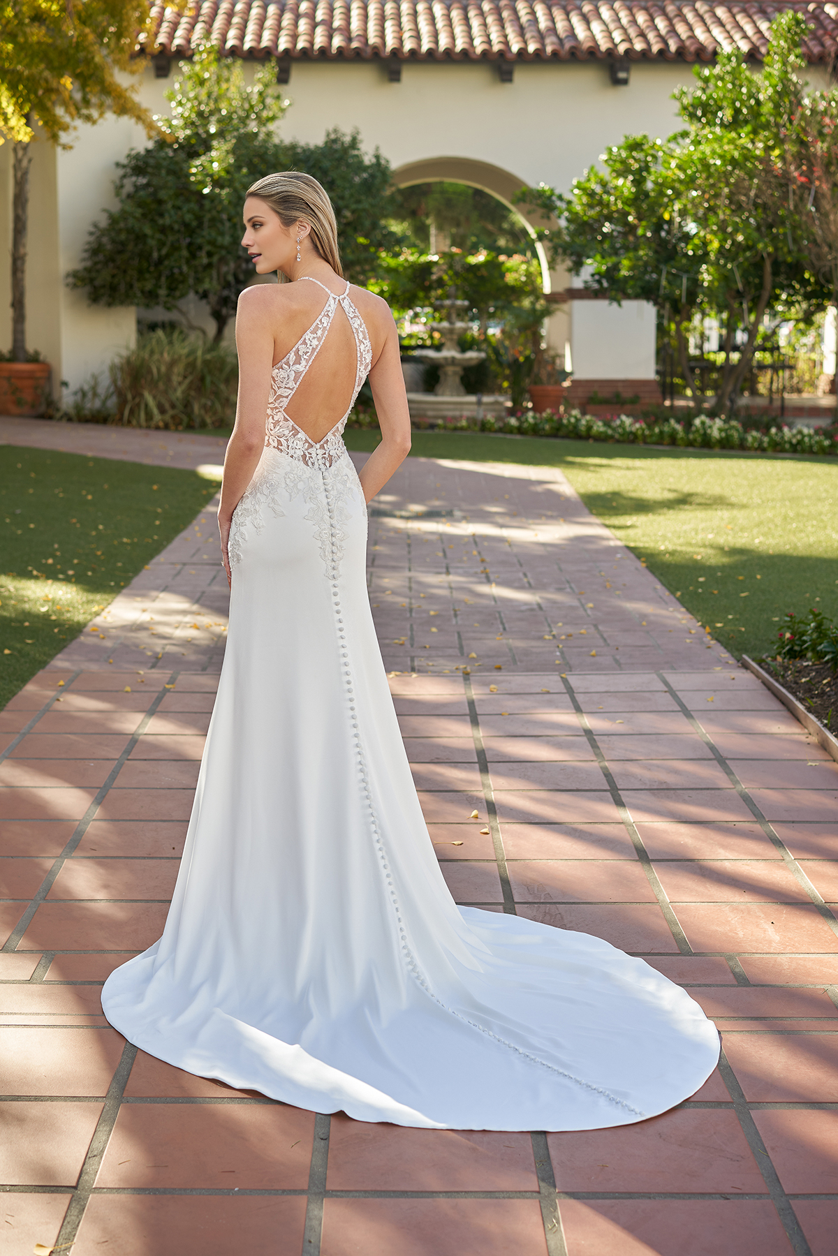 Embroidered lace tight corset with slim fit horn and floor length wedding dress