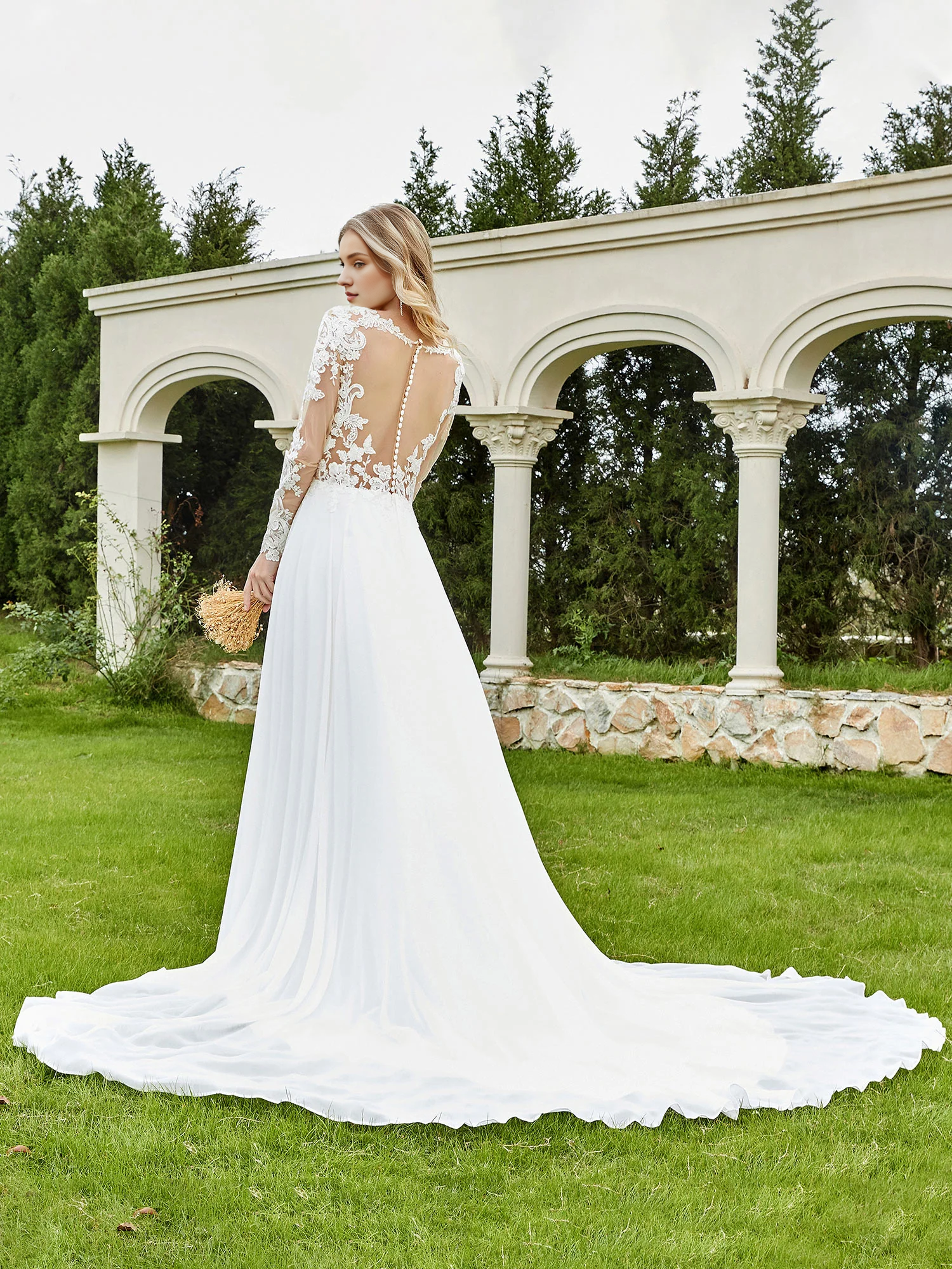 Deep V-neck button church trailing wedding dress