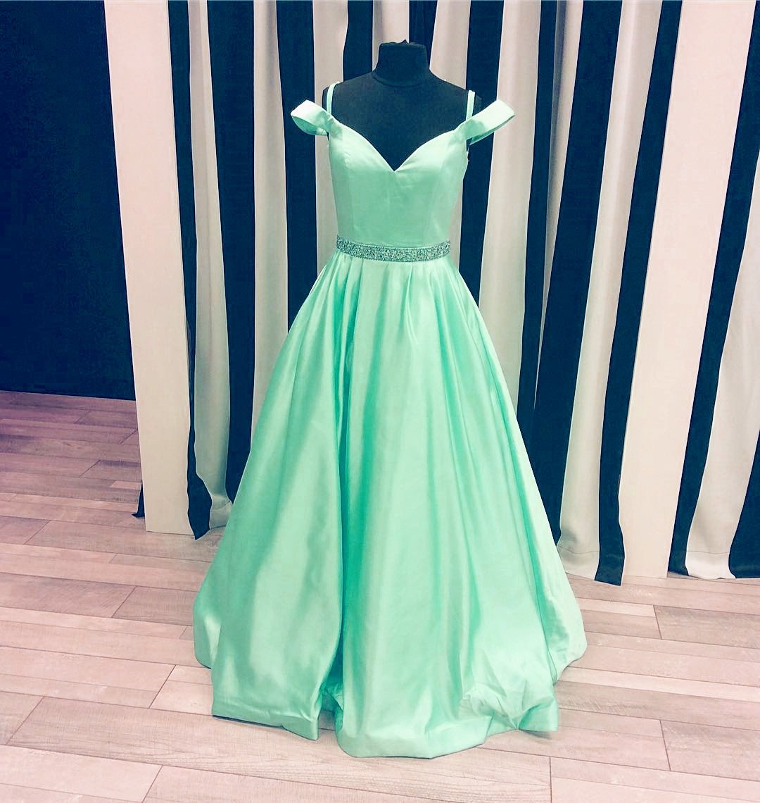 Off The Shoulder Satin Ball Gowns Prom Dresses 2017