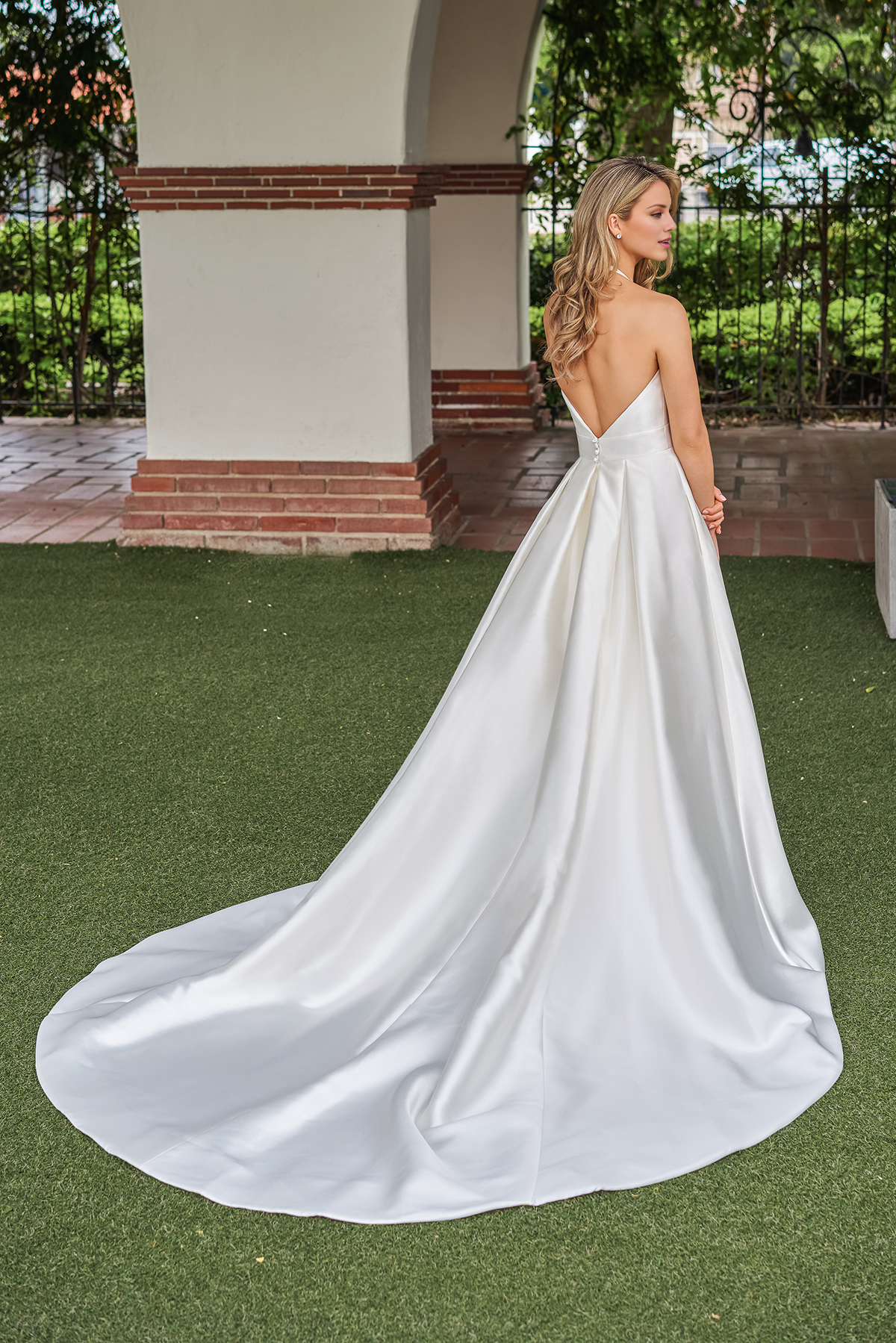 A-line satin hanging neck collar and floor length wedding dress