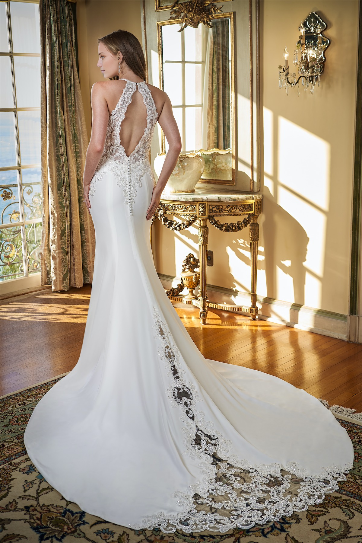 Crape fit trumpet hanging neck collar backless wedding dress