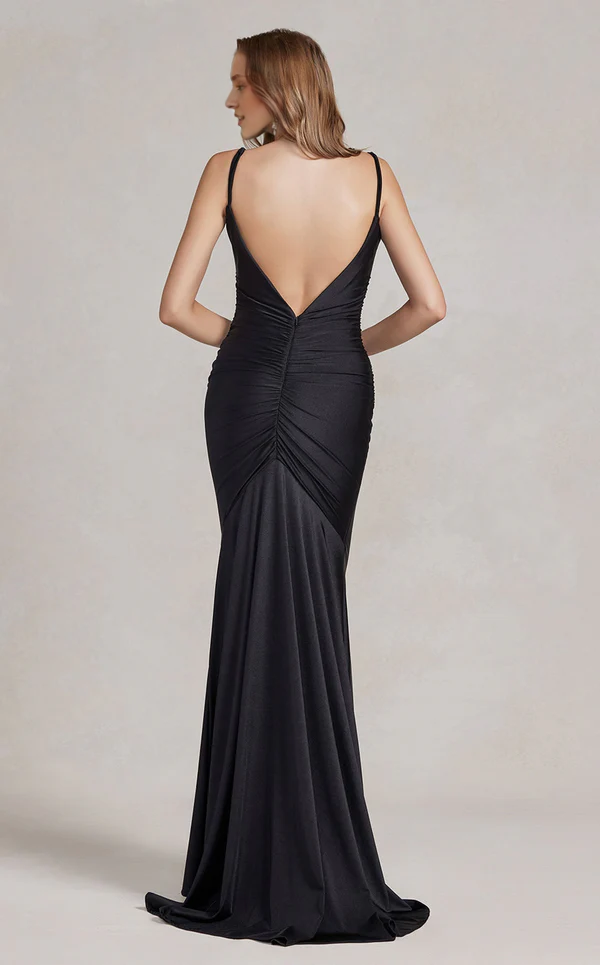 Mermaid slim shoulder straps pleated neckline tight fitting corset and floor length evening dress