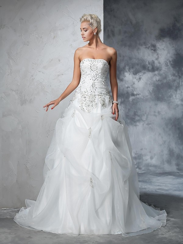 Mermaid Ball Gown Strapless Beading Sleeveless Long Organza Wedding Dresses