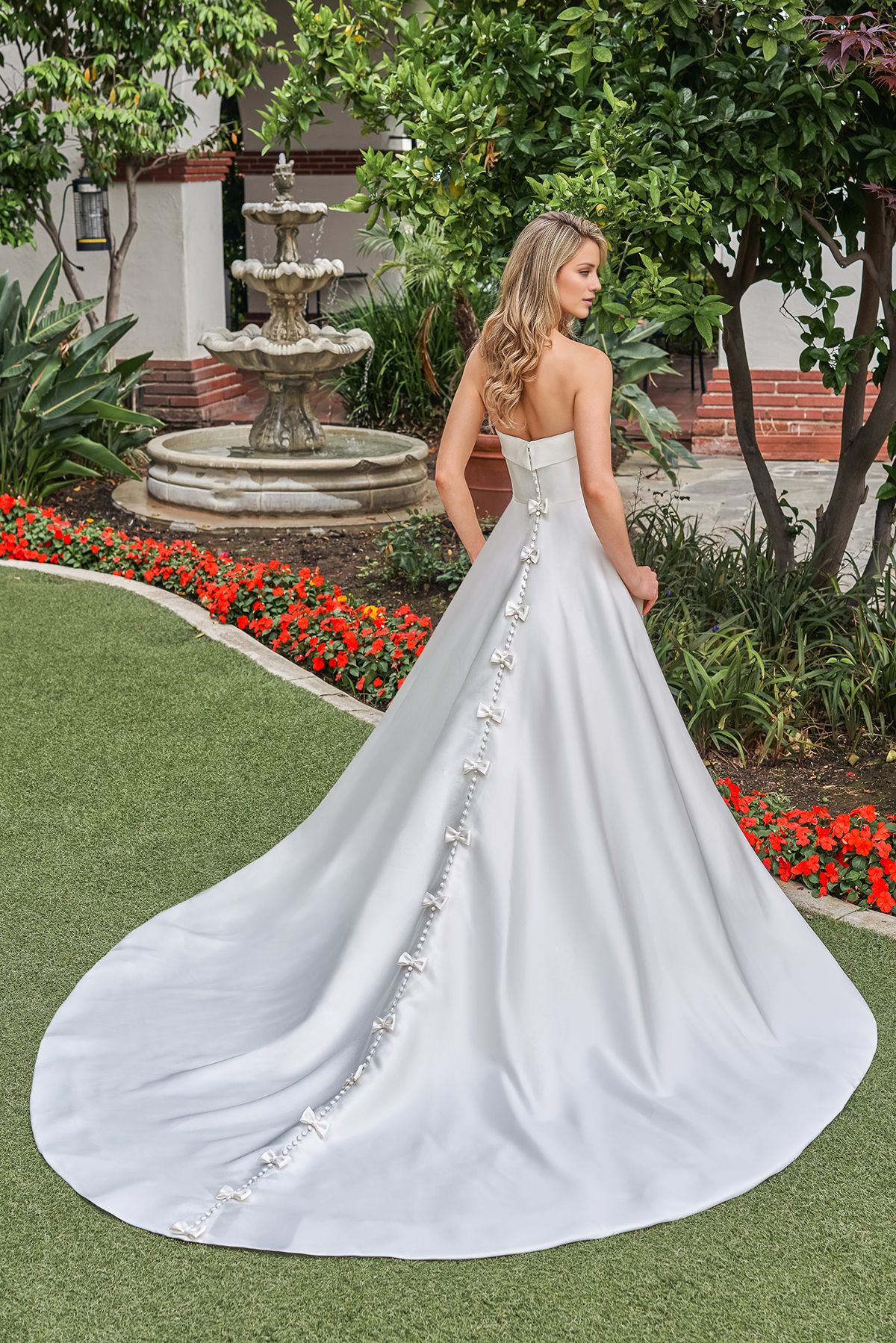 A-line strapless cuffs collar back bow and floor length wedding dress