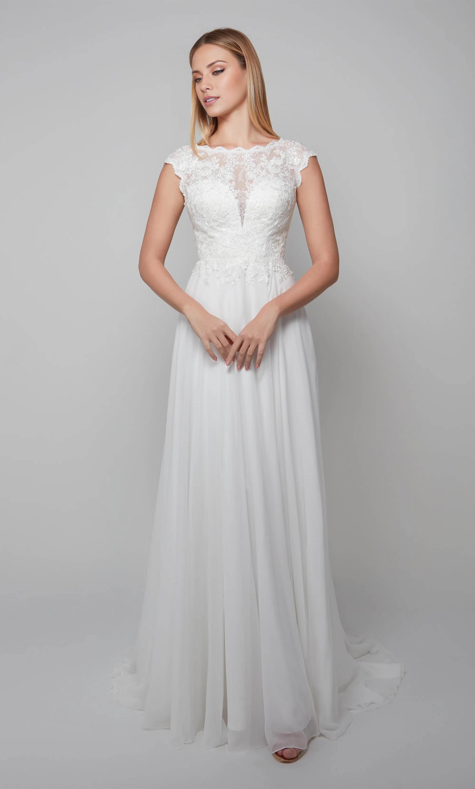 Chiffon A-line scallop shaped illusion lace tight corset and floor length wedding dresses