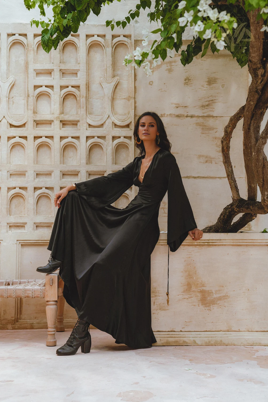 Jimiss V-neck long sleeved backless and floor length evening dress