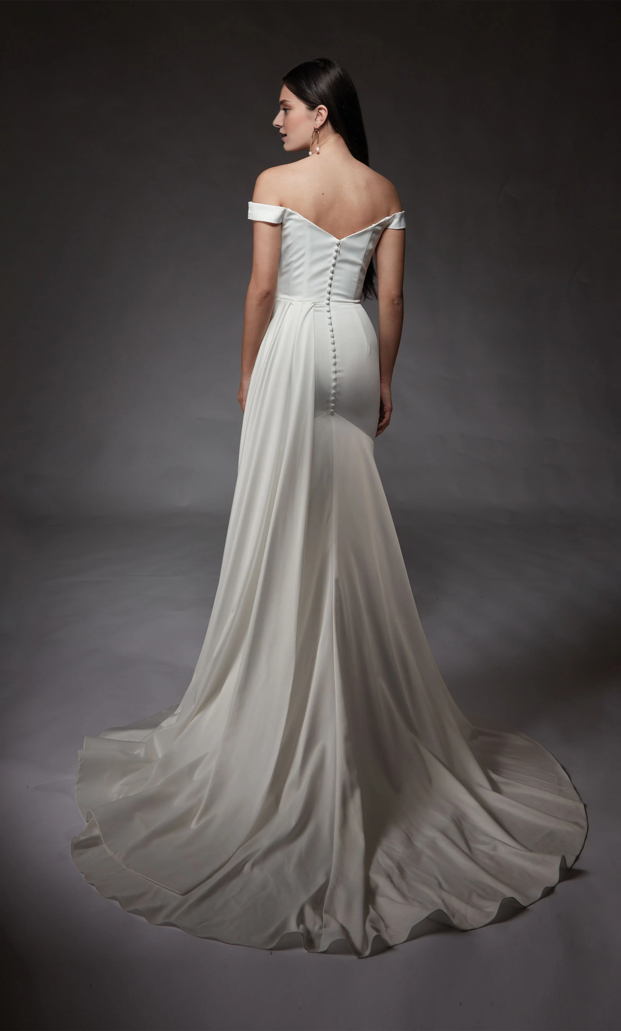 Chiffon satin off shoulder slim fit trumpet shaped satin button wedding dresses