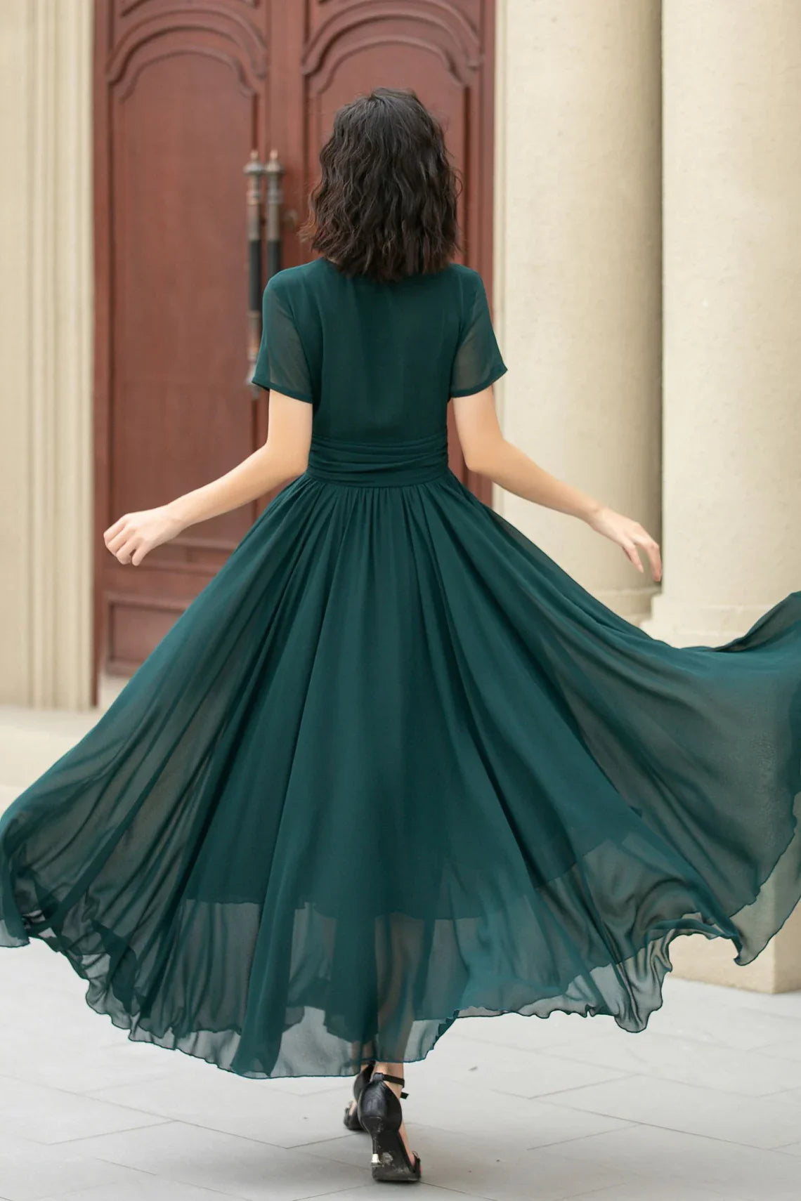 Jimiss - V-neck short sleeved chiffon flowing long Prom dress