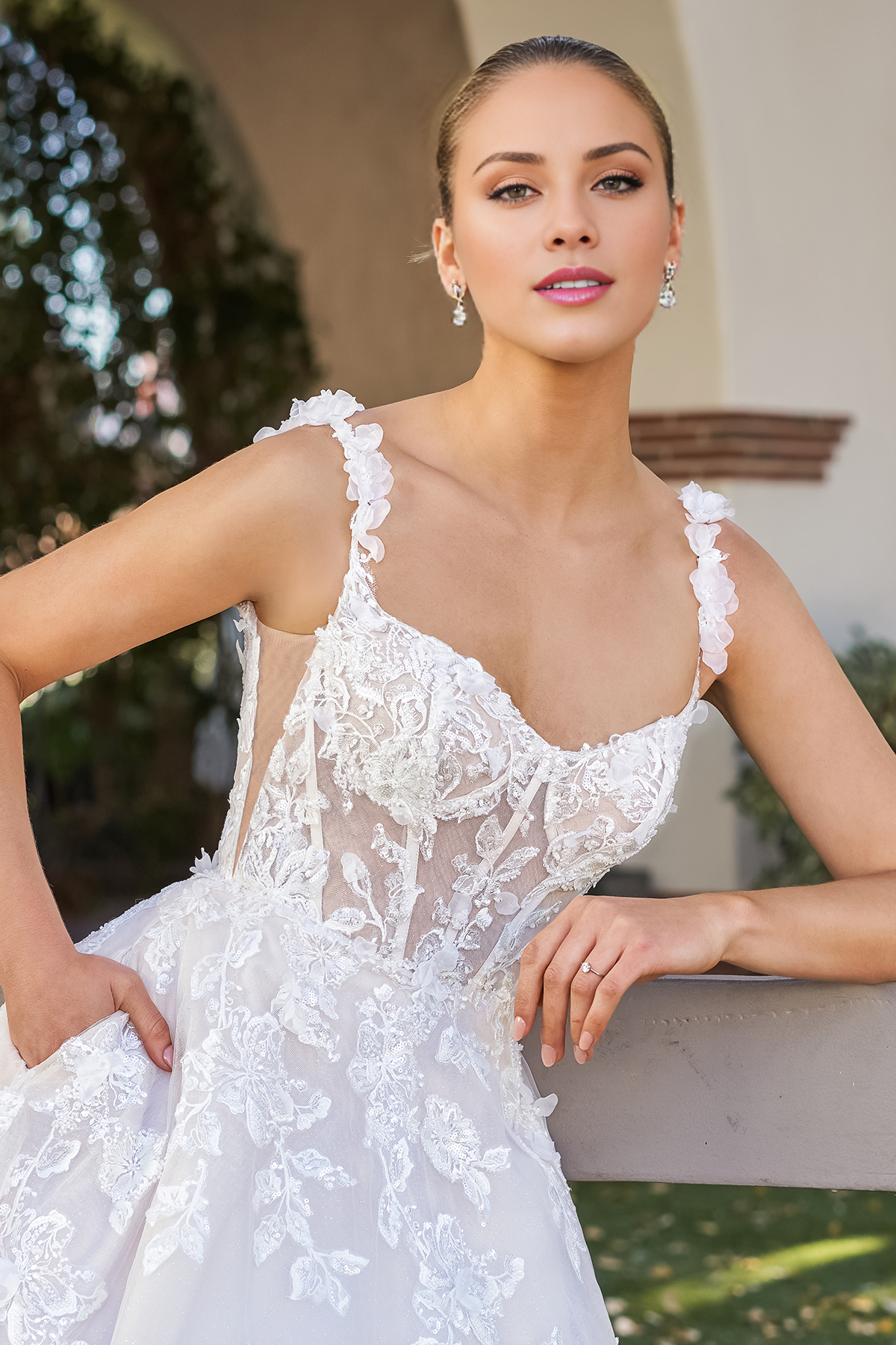 A-line heart-shaped collar with bead embroidery lace and floor length wedding dress