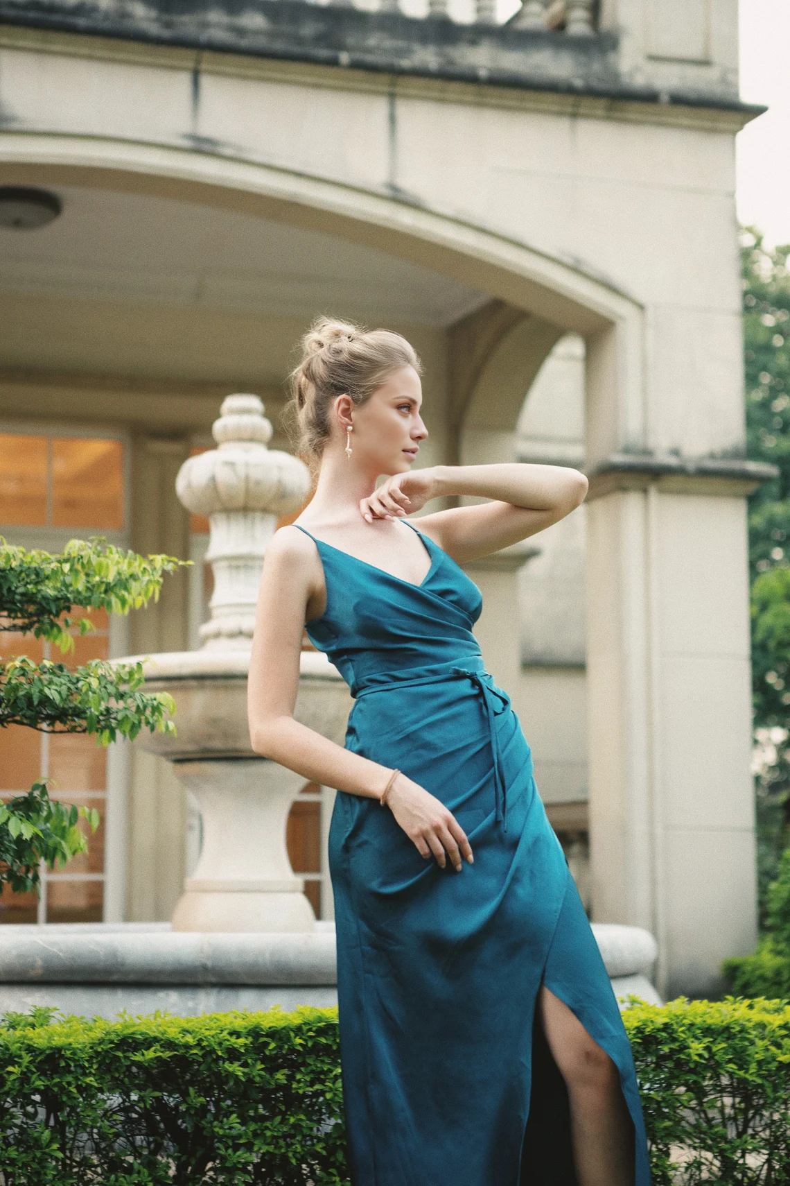 Jimiss slim shoulder strap V-neck side slit long Prom dress