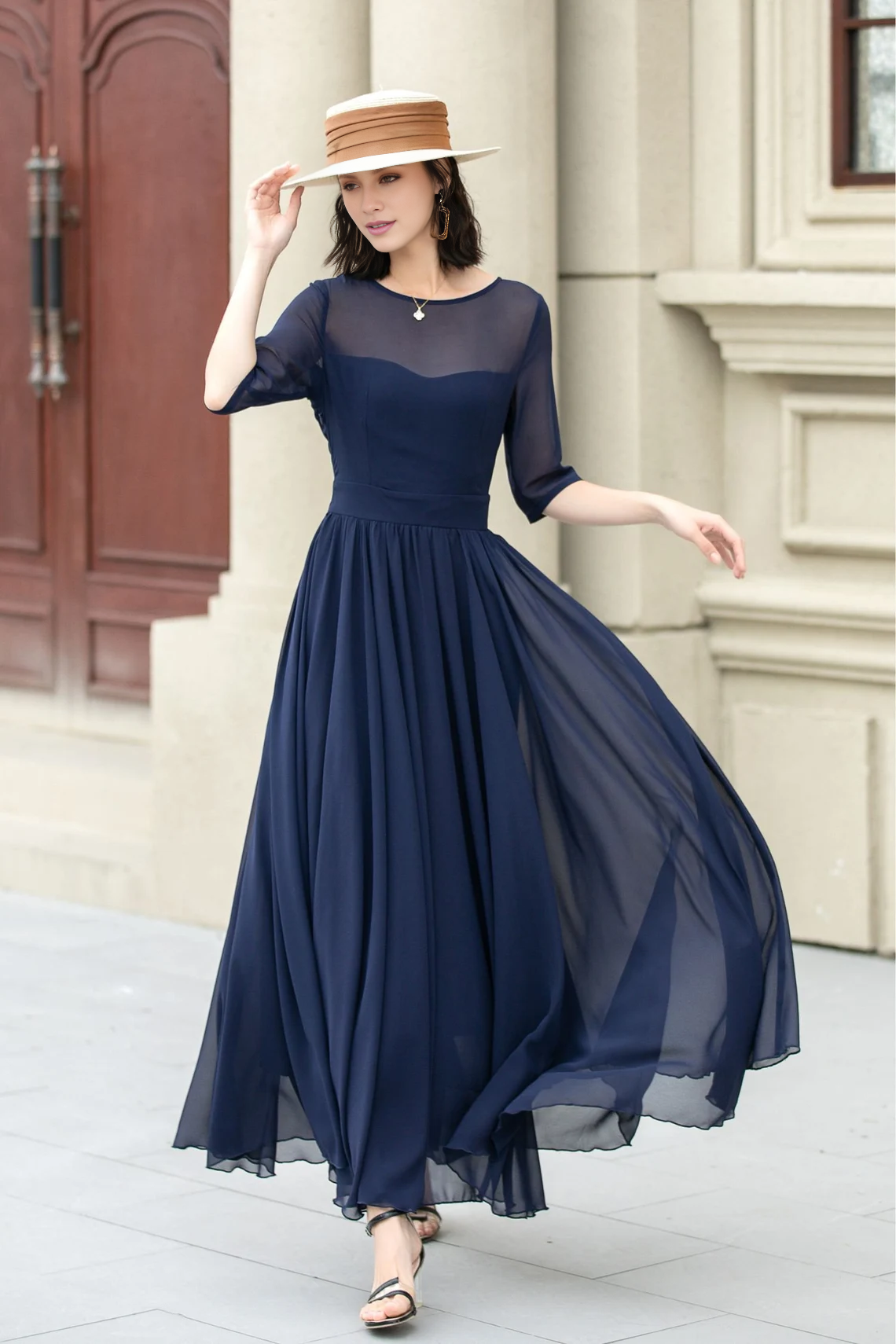 Jimiss Ship Neck Short Sleeve Chiffon Horn Long Prom Dress
