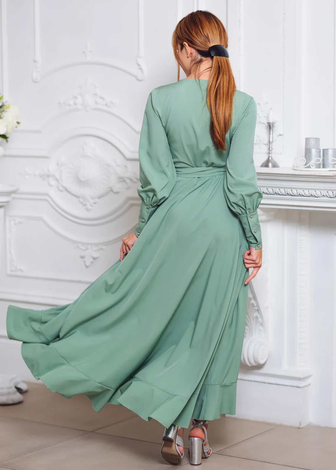 Jimiss V-neck long sleeved chiffon ruffle edge length Prom dress