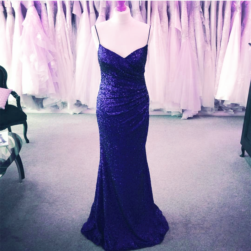 Long Burgundy Sequins V Neck Mermaid Bridesmaid Dresses