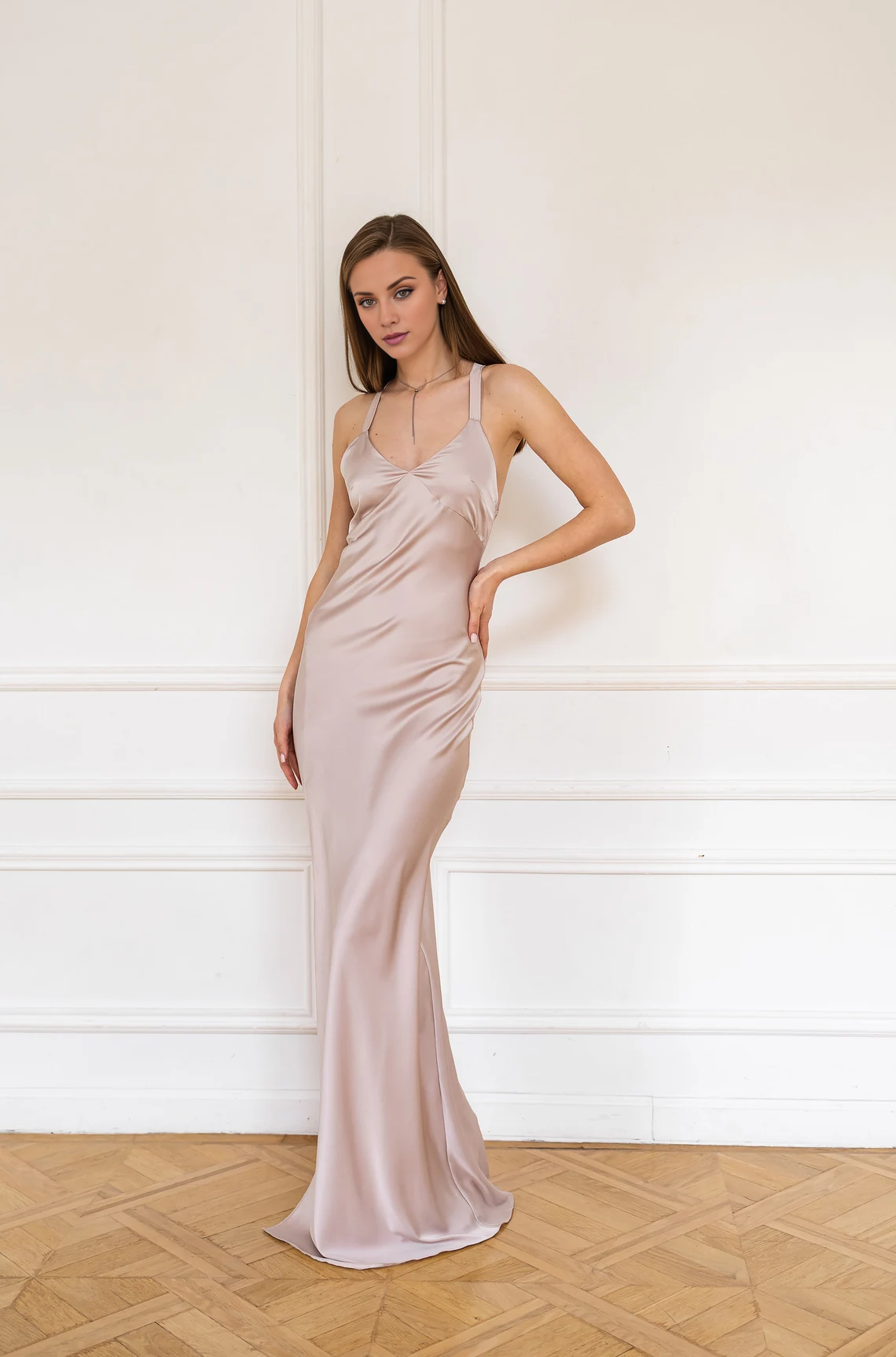 Jimiss slim shoulder strap V-neck side slit and floor length Prom dress