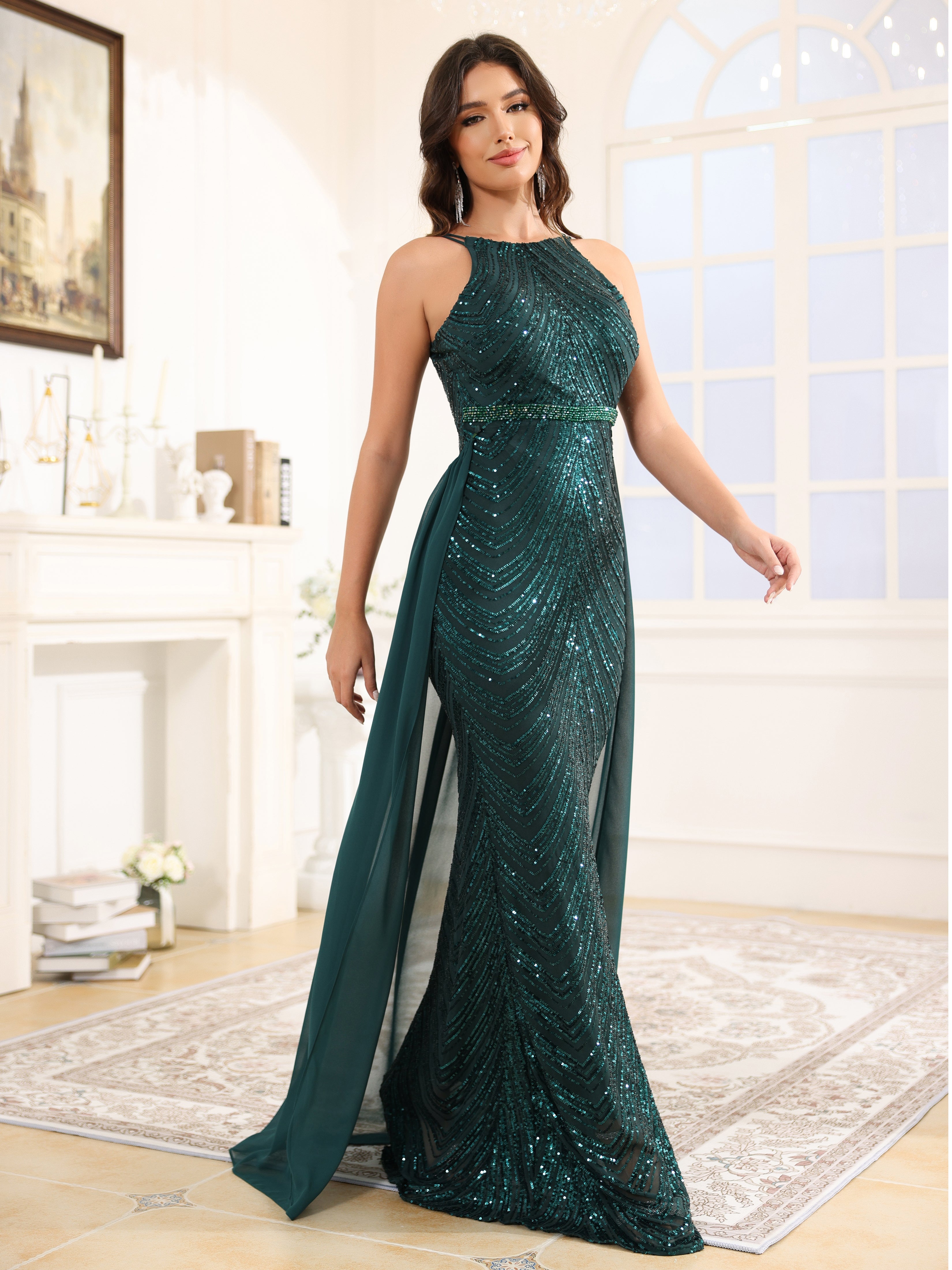 Trumpet/Mermaid Halter Sequins Long Prom Dress