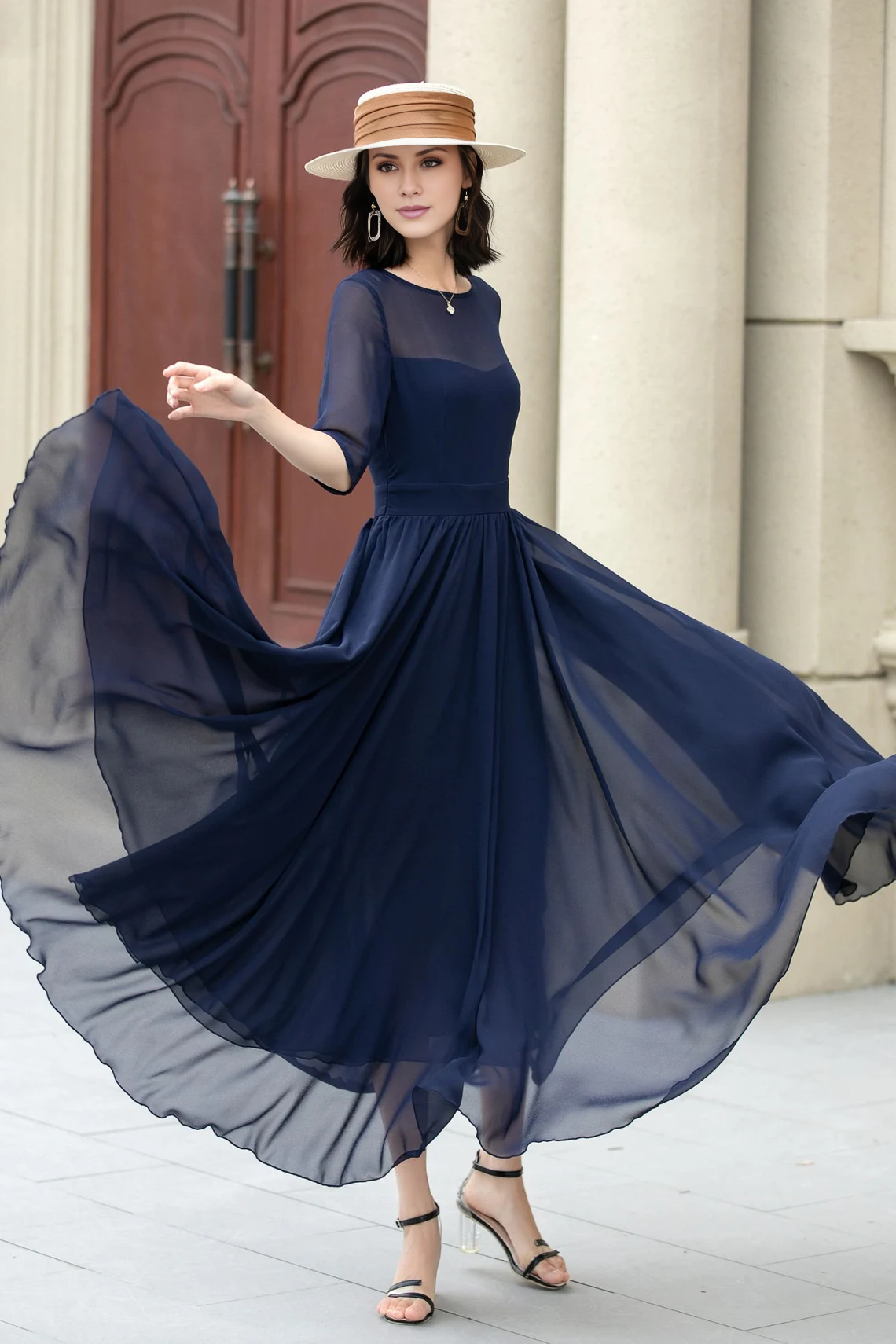 Jimiss Ship Neck Short Sleeve Chiffon Horn Long Prom Dress