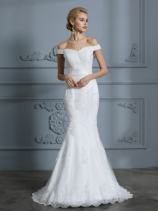 Trumpet/Mermaid Off-the-Shoulder Sleeveless Lace Sweep/Brush Train Tulle Wedding Dresses