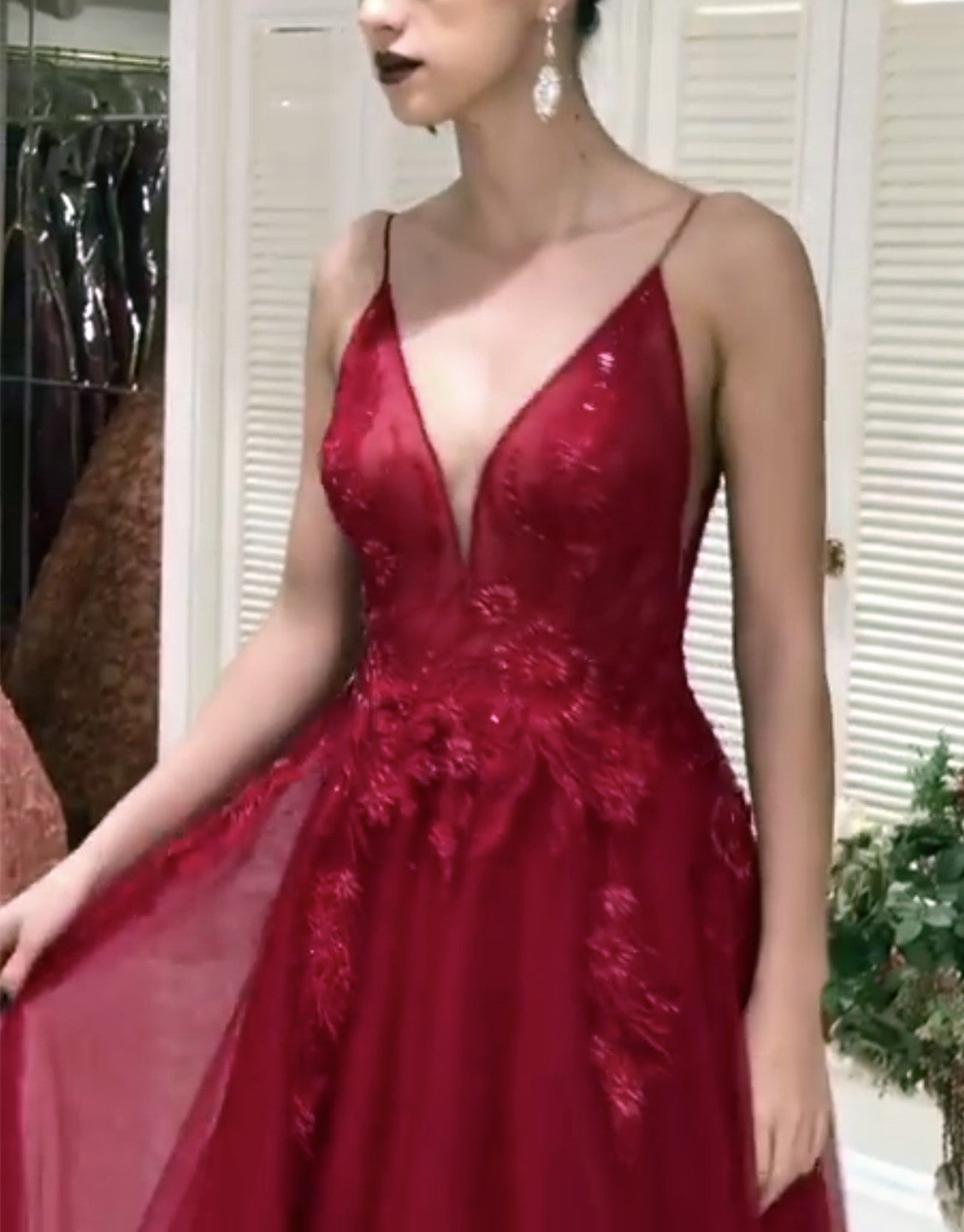 A-line V-Neck Tulle Prom Long Dresses Lace Embroidery