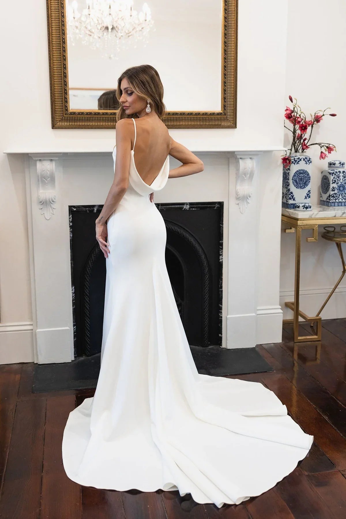 Aimishang Dress Wholesale Elegant V-neck Cowl Back Long Wedding Dress Simple Bridal Gown