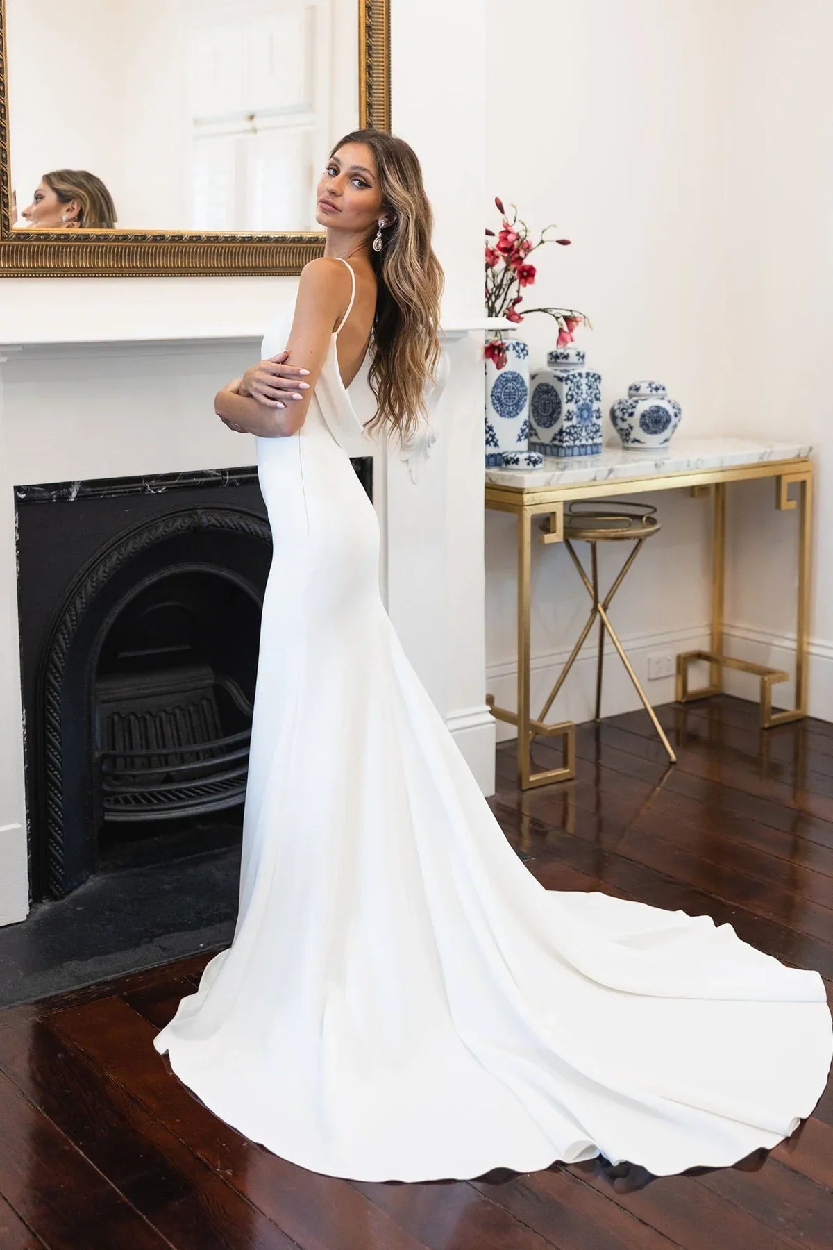 Aimishang Dress Wholesale Elegant V-neck Cowl Back Long Wedding Dress Simple Bridal Gown
