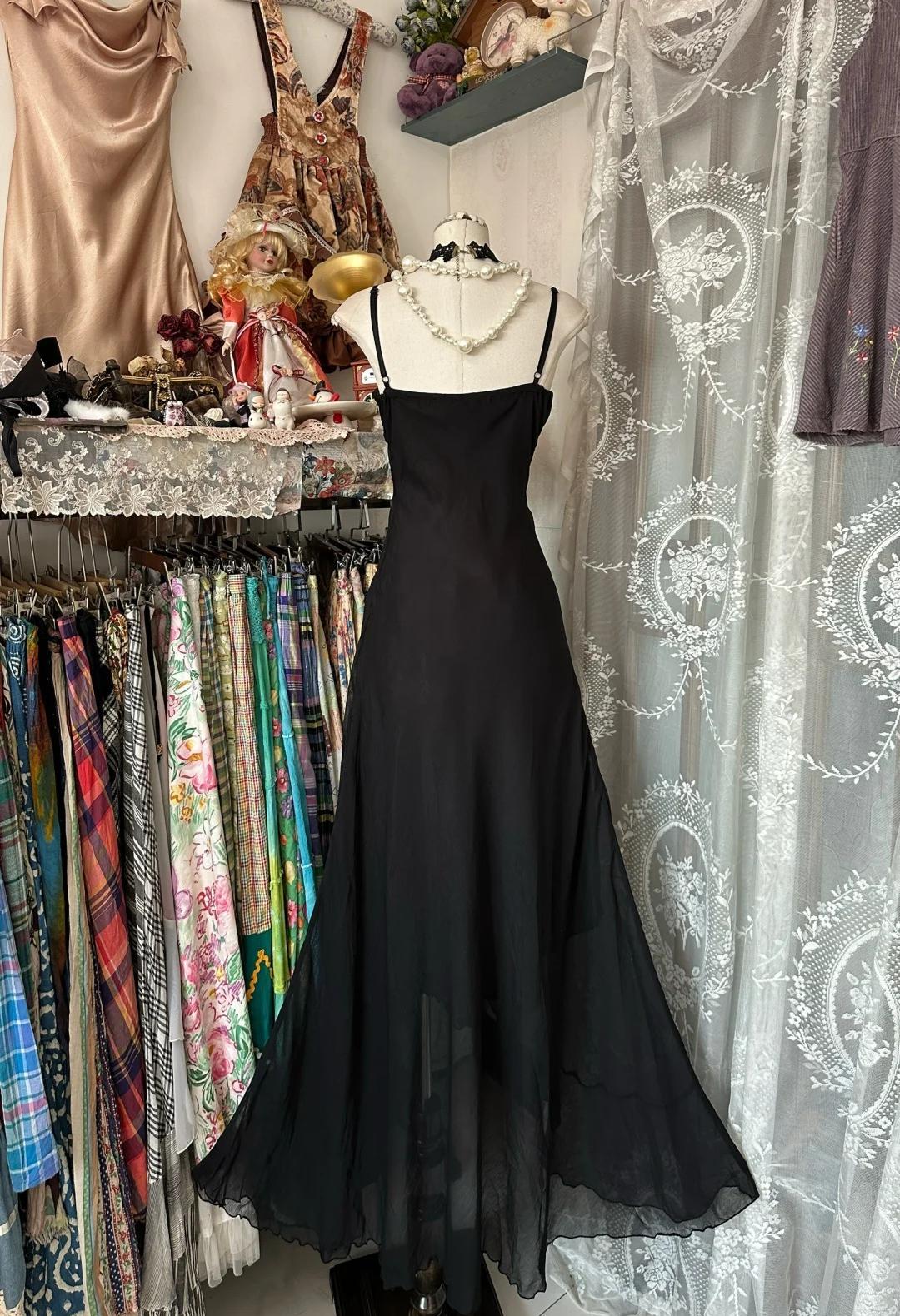 Vintage Black Chiffon Spaghetti Straps Long Prom Dresses