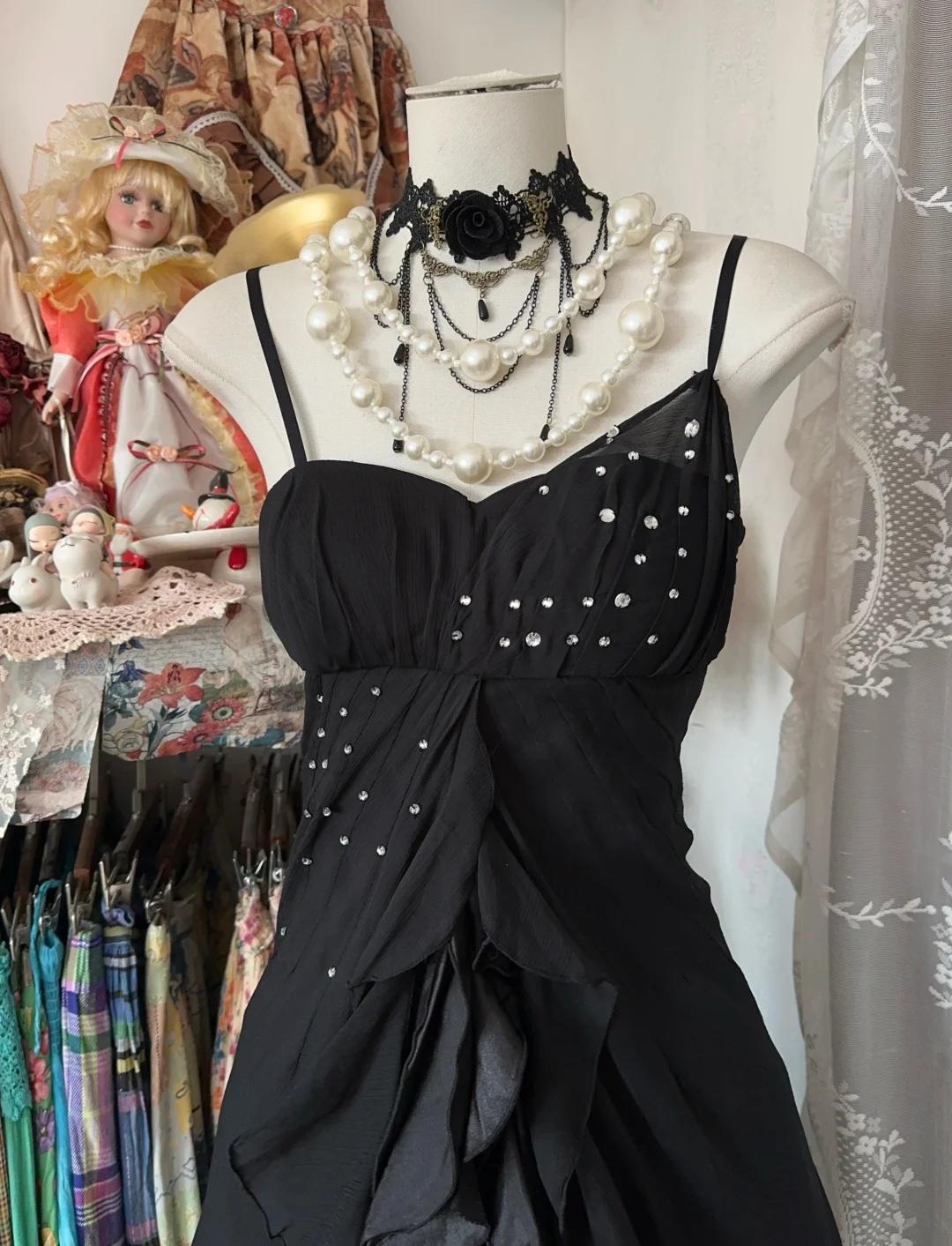 Vintage Black Chiffon Spaghetti Straps Long Prom Dresses