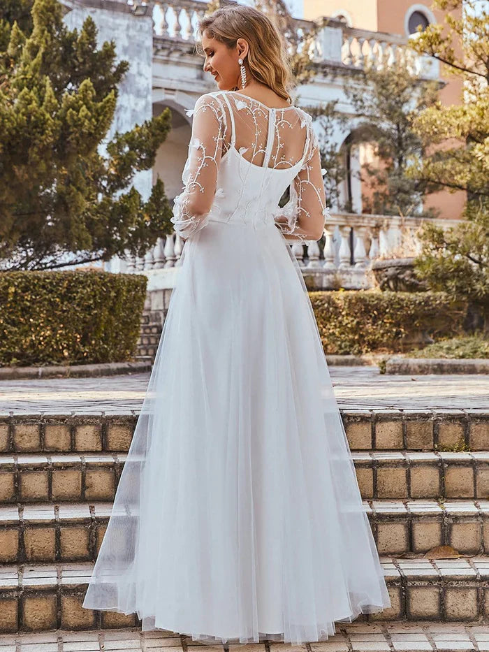 Aimishang Romantic A-Line Tulle Wedding Dress with Lace Decoration