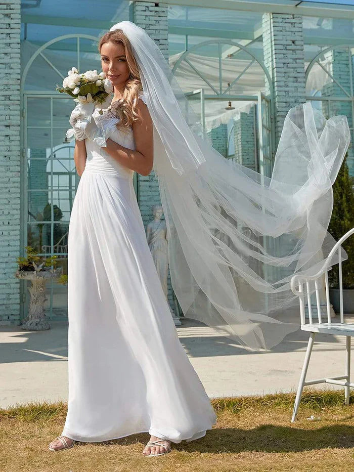 Aimishang Plain Pleated Chiffon Wedding Dress with Lace Decorations