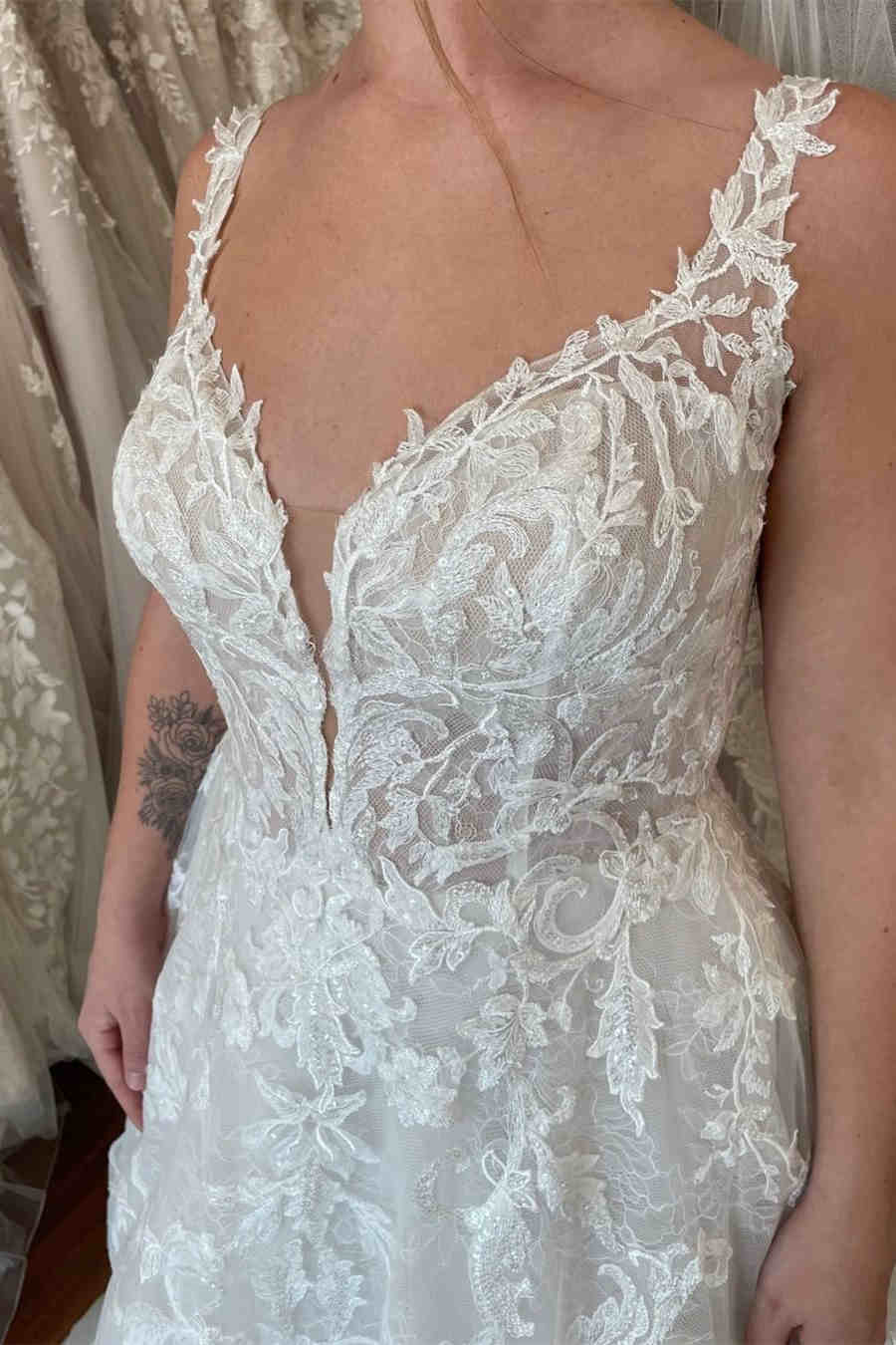 Pincess White A-Line Tulle Wedding Dress with Appliques