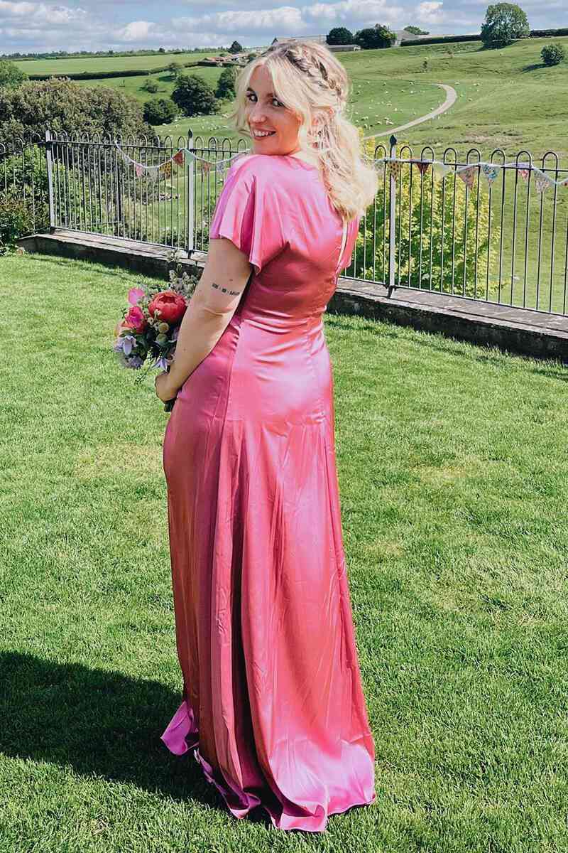 V-Neck Magenta Long Bridesmaid Dress with Short Sleeves