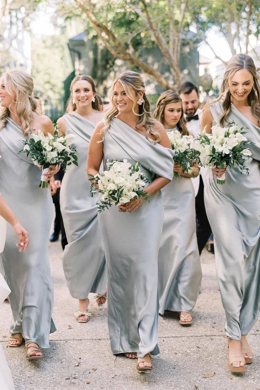 Formal Women's Dresses/Asymmetrical Ruffle Slit Black Bridesmaid Dresses with One Shoulder
