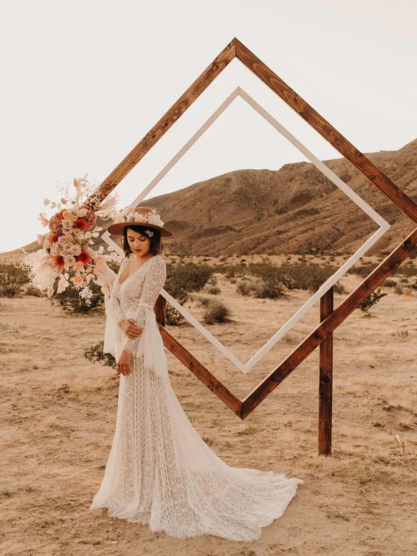 Wonderful Longsleeves Illusion V-neck Lace Wedding Dresses A-Line Backless Bridal Gowns Charming