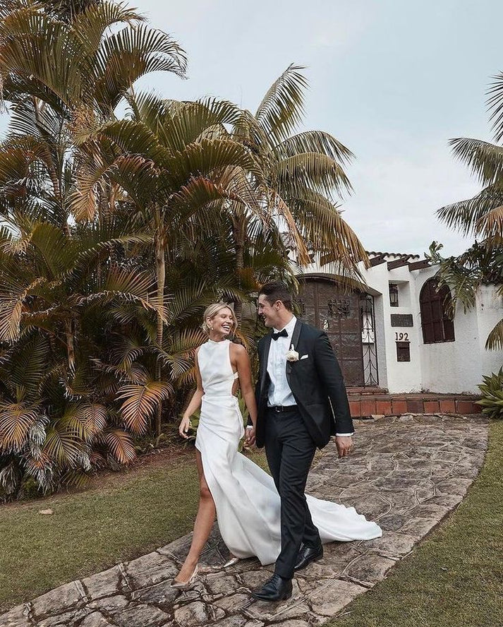 Aimishang High Neck Elegant Wedding Dresses with Side Slit Simple Evening Party Dress