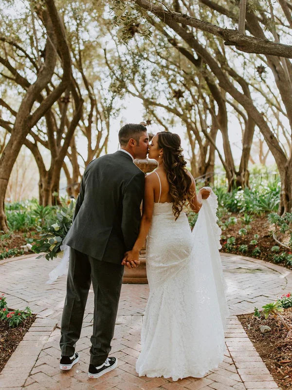 Simple Lace Spaghetti Straps V-Neck Sheath Wedding Dress Floor Length Elegant